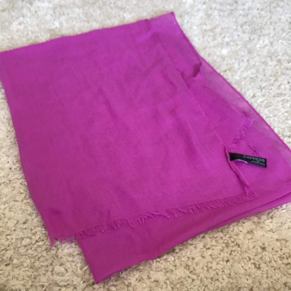 Express scarf
